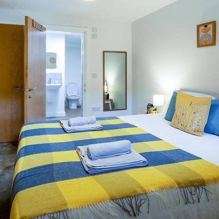 Luton Modern Serviced Accommodation For Contractors, Relocators, Professionals, Tourists And Students - Akugi Homes Zewnętrze zdjęcie