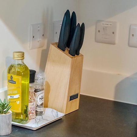 Luton Modern Serviced Accommodation For Contractors, Relocators, Professionals, Tourists And Students - Akugi Homes Zewnętrze zdjęcie