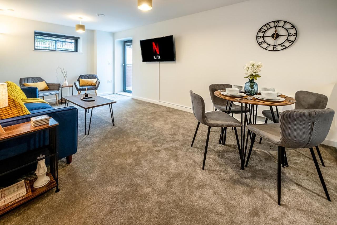 Luton Modern Serviced Accommodation For Contractors, Relocators, Professionals, Tourists And Students - Akugi Homes Zewnętrze zdjęcie