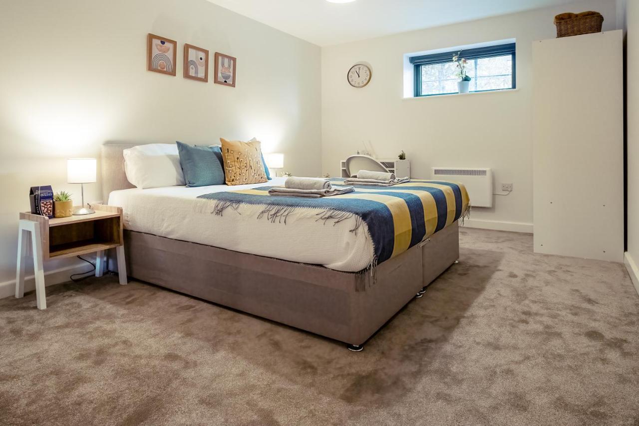 Luton Modern Serviced Accommodation For Contractors, Relocators, Professionals, Tourists And Students - Akugi Homes Zewnętrze zdjęcie