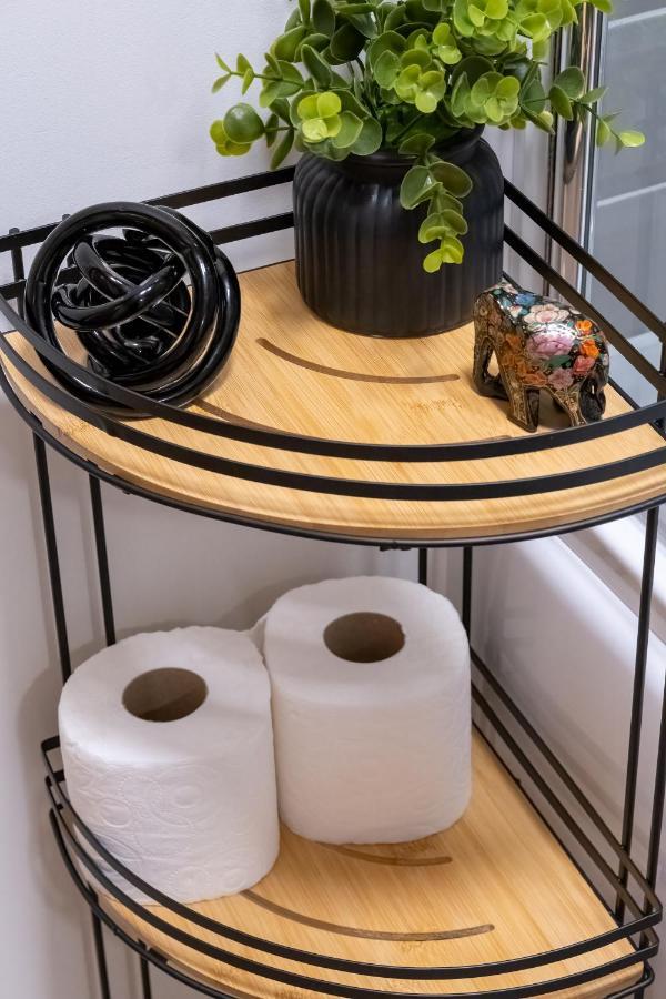 Luton Modern Serviced Accommodation For Contractors, Relocators, Professionals, Tourists And Students - Akugi Homes Zewnętrze zdjęcie
